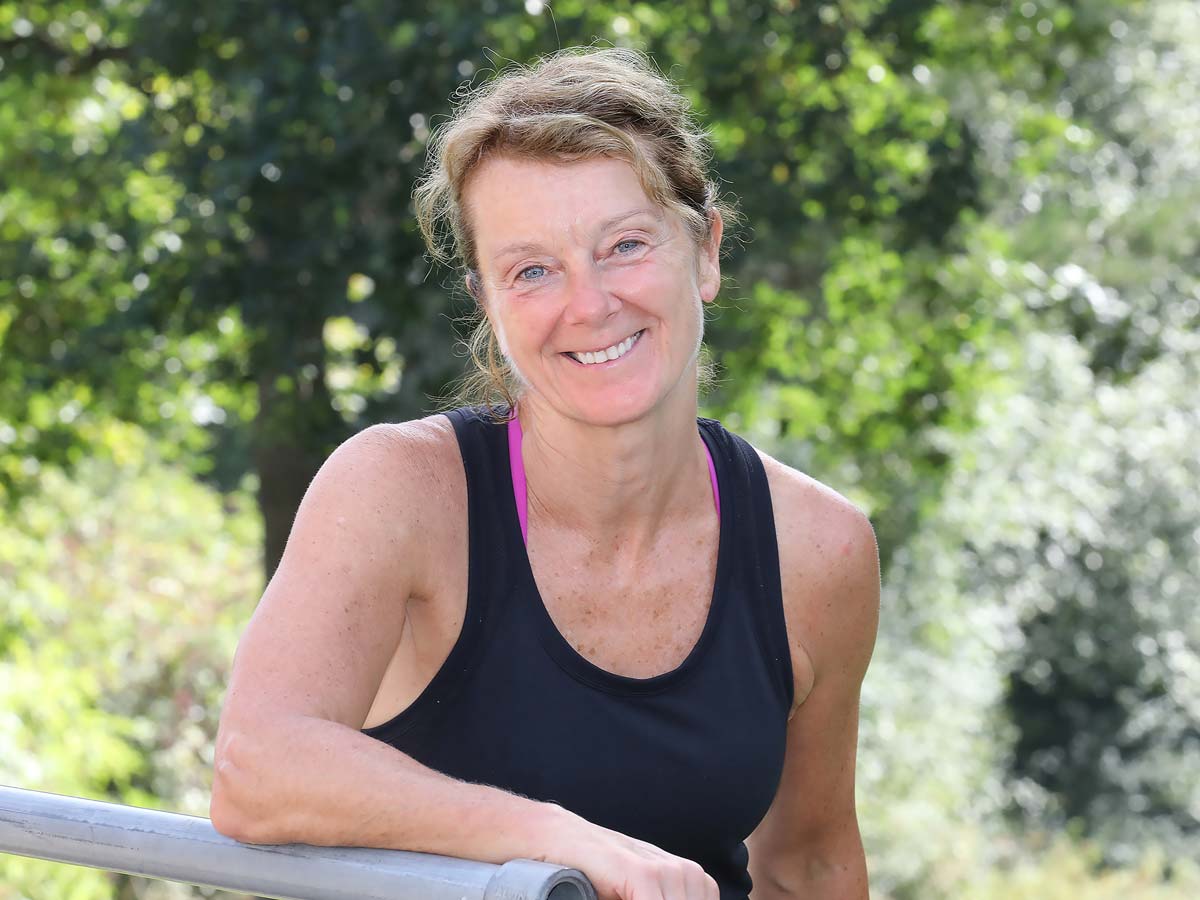 Un o selogion pilates, Bethan